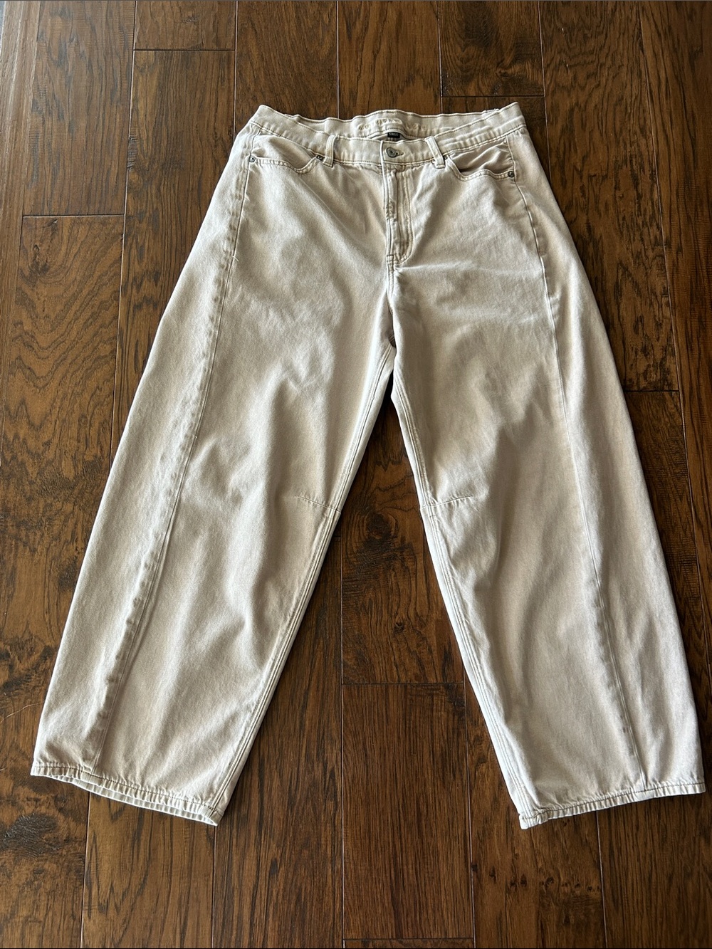 American Eagle Barrel Jeans Strigid, Ladies size 12 long